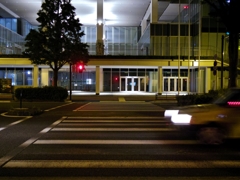 夜中の横断歩道・・・