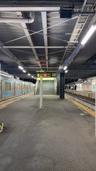 プラットホーム