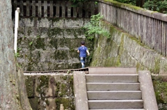 後ろの正面って・・・誰だ？