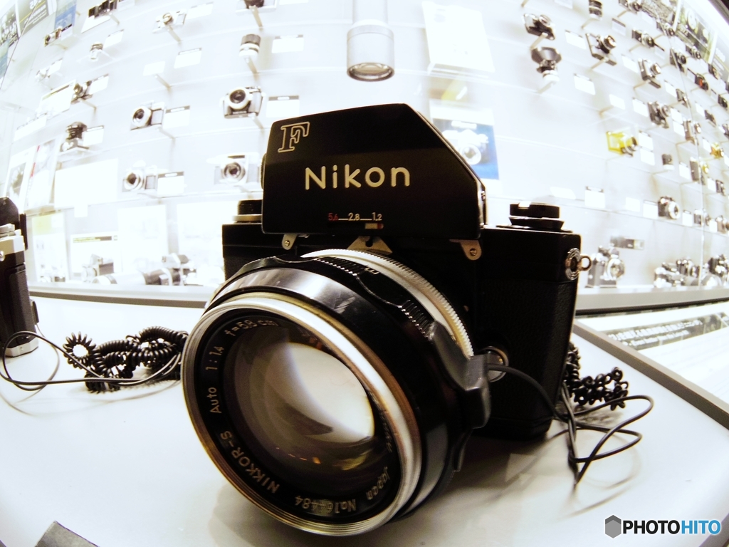 黒Nikon F