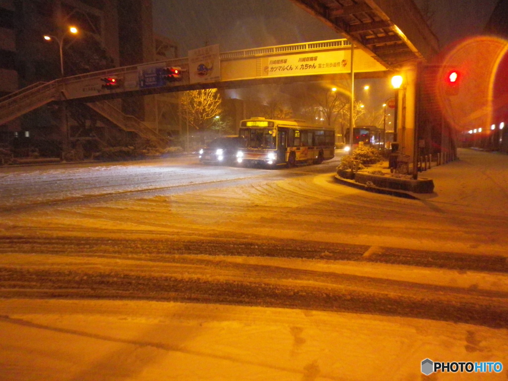 交差点で・・・雪
