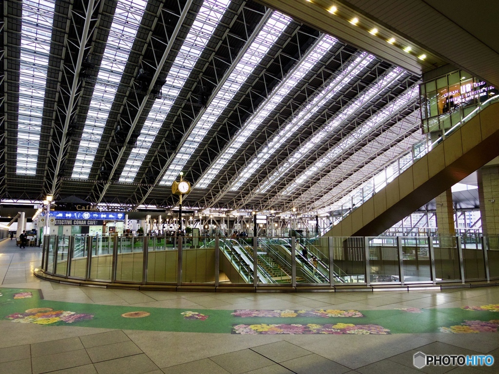 ここ、おおさか駅