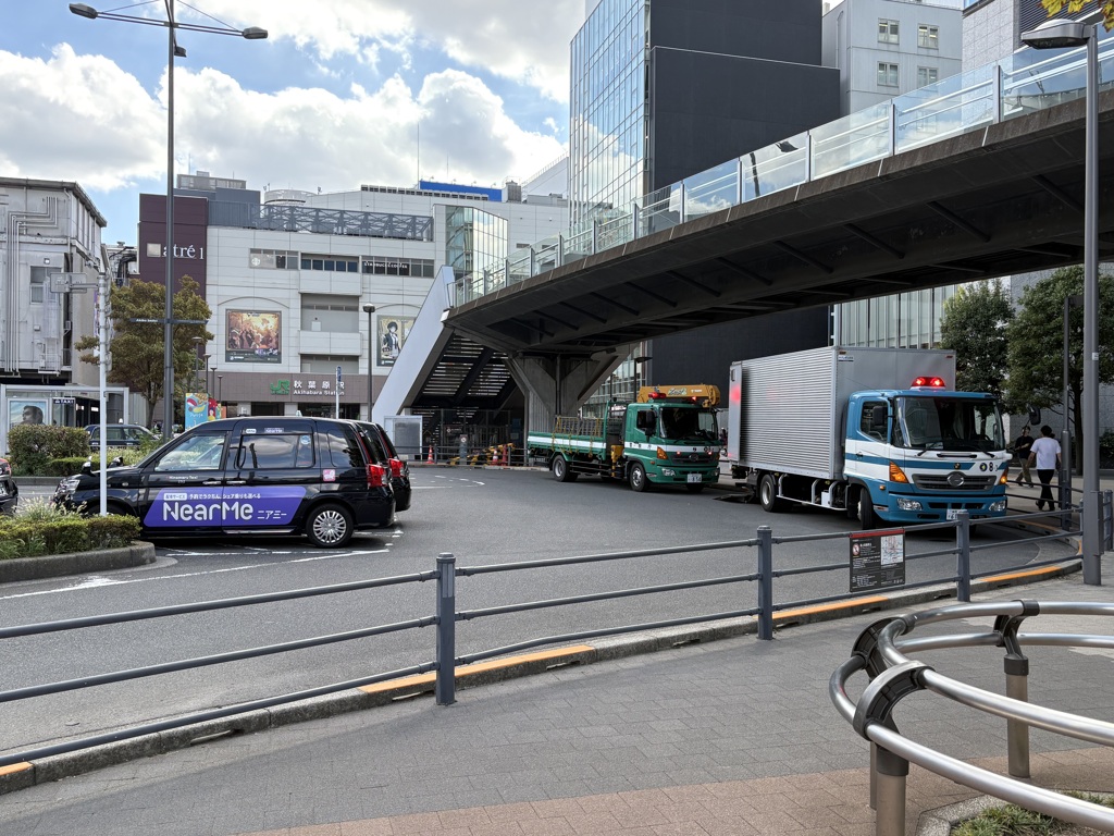 秋葉原駅前