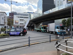 秋葉原駅前