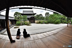 枯山水と縁側