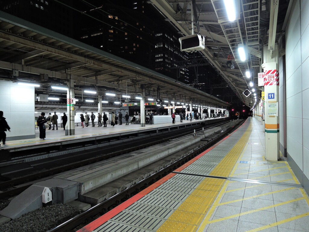 夜の東京駅