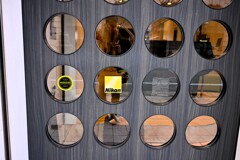 まるのなかのNIKON