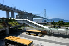 明石海峡大橋と山陽バス