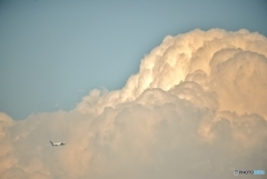 "Jumbo plane on the cloud"
