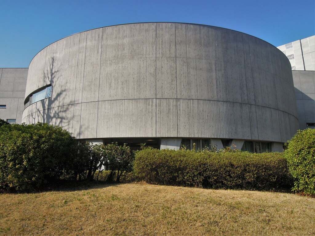 とりあえず、建物・・・