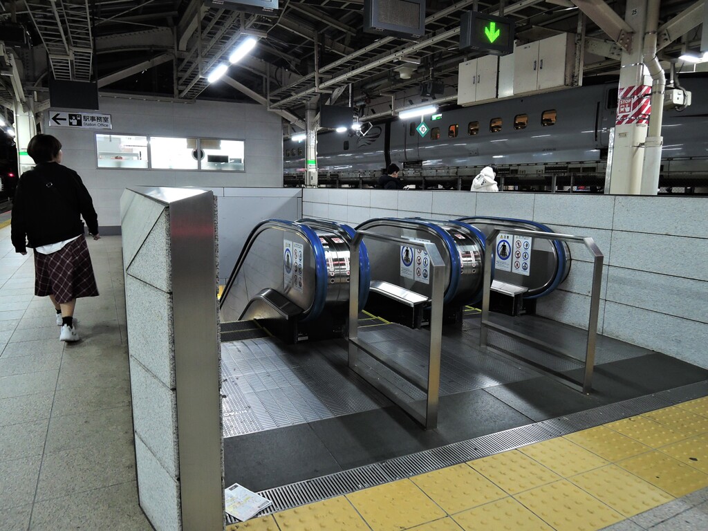 夜の東京駅(2)