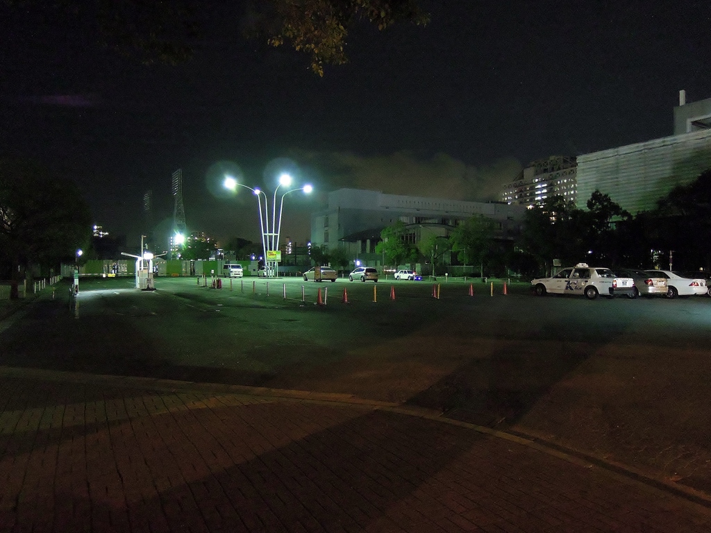 地検川崎支部の近くの駐車場