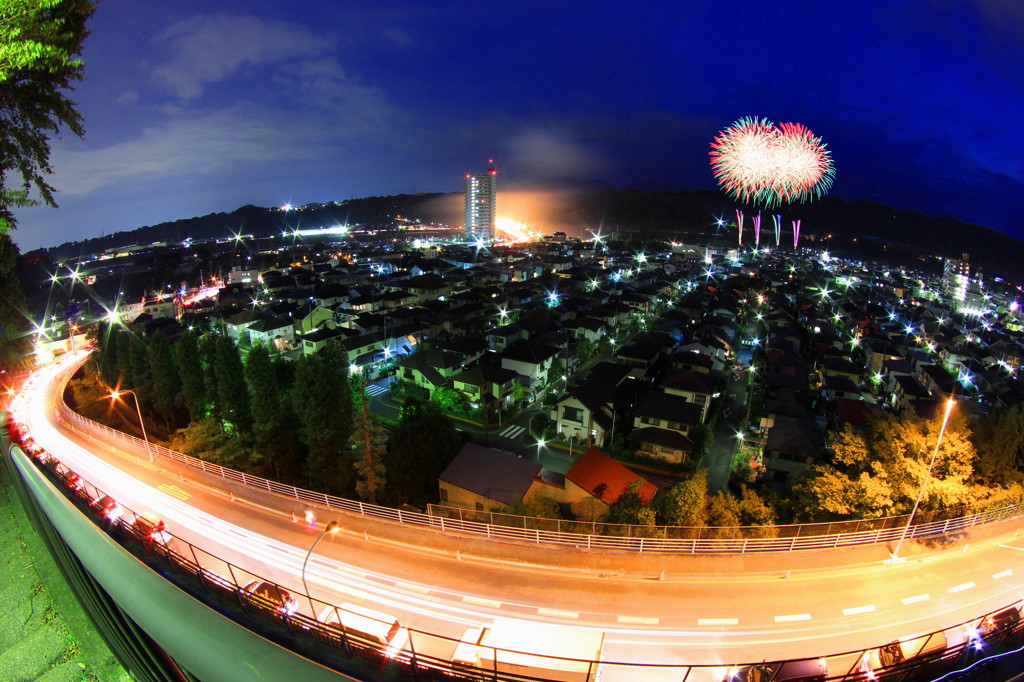 花火と夜景