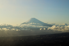 西日と雲