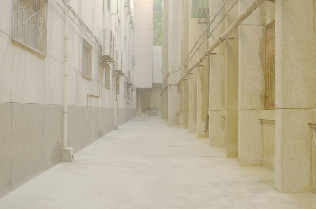 路地裏