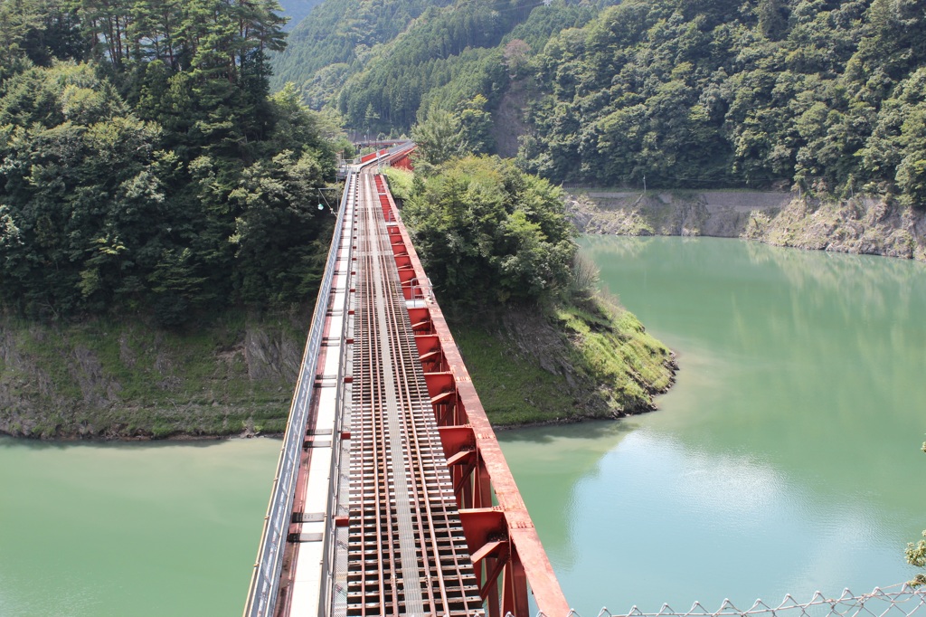 線路は続くよどこまでも