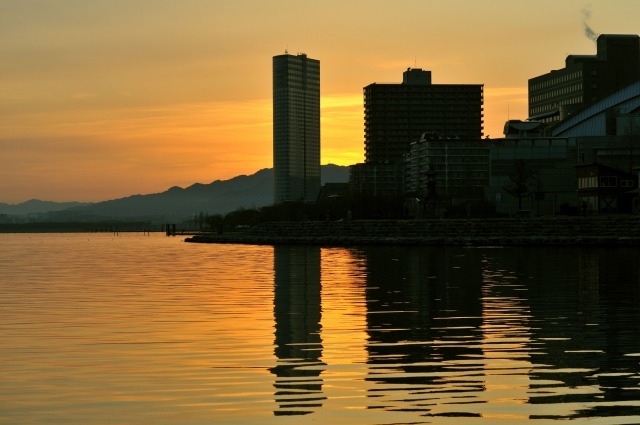 浜大津の夜明け