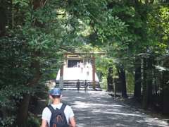 天照らす日の光満ちる