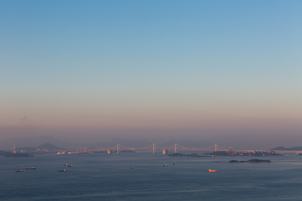 夜明けの瀬戸内