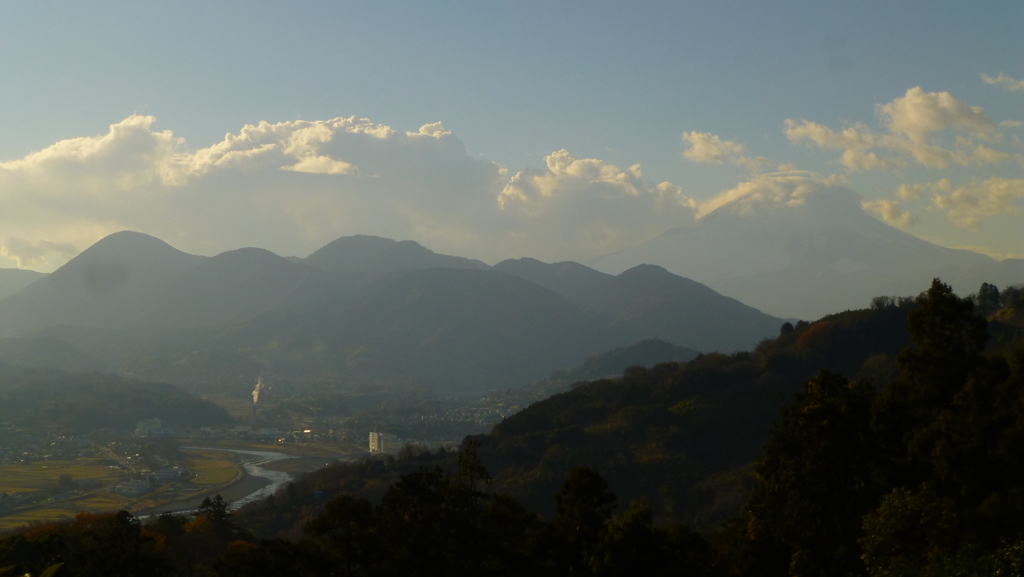 松田惣領より富士山を眺める