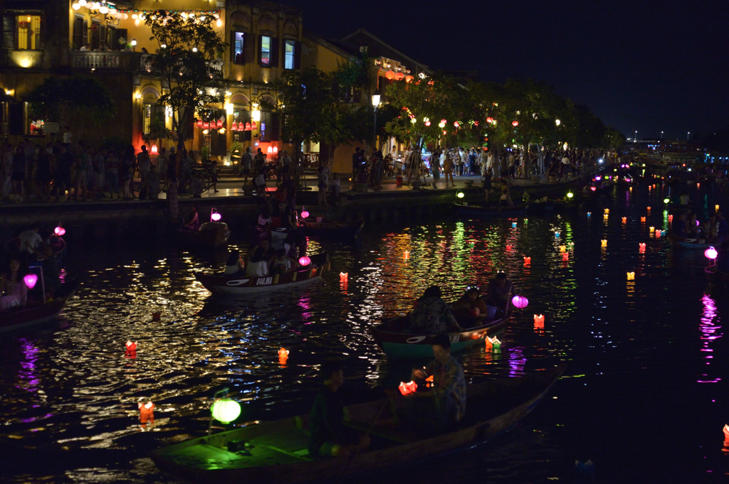 ホイアン夜祭り