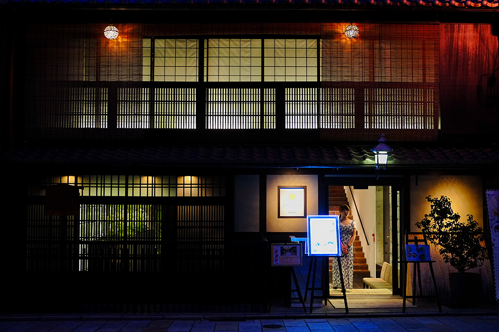 祇園・京町屋夕景
