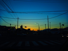 暮れる街