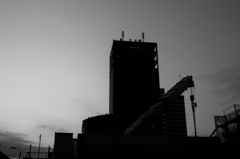 ビル建築中