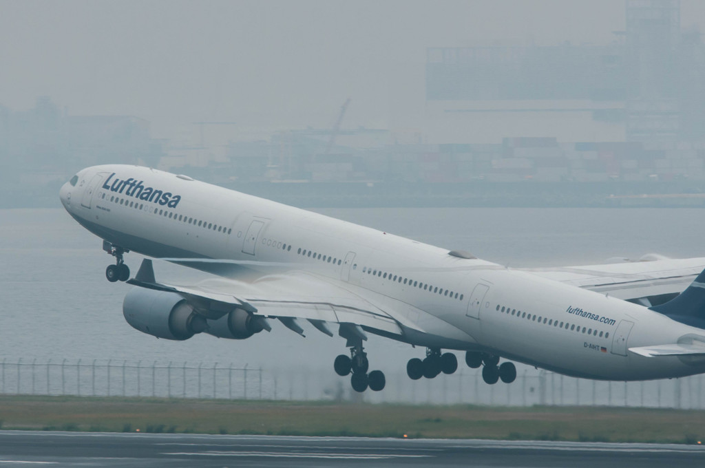 Lufthansa A340