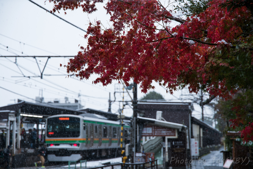 雪の北鎌倉駅