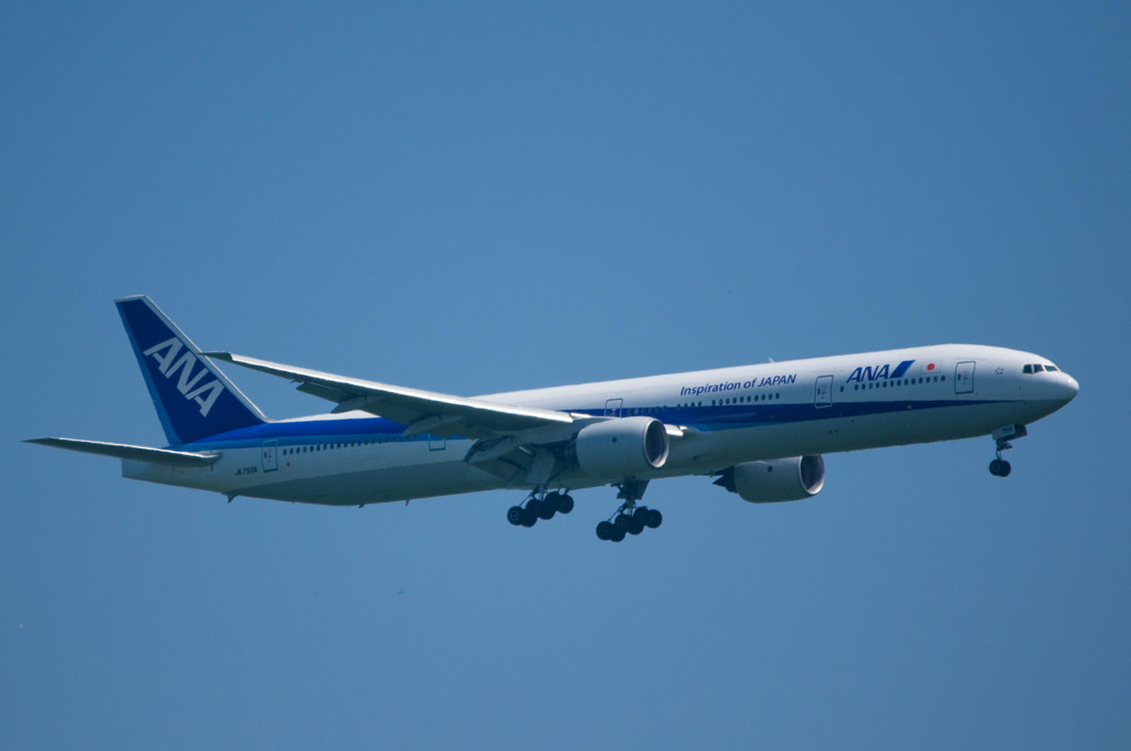 B777