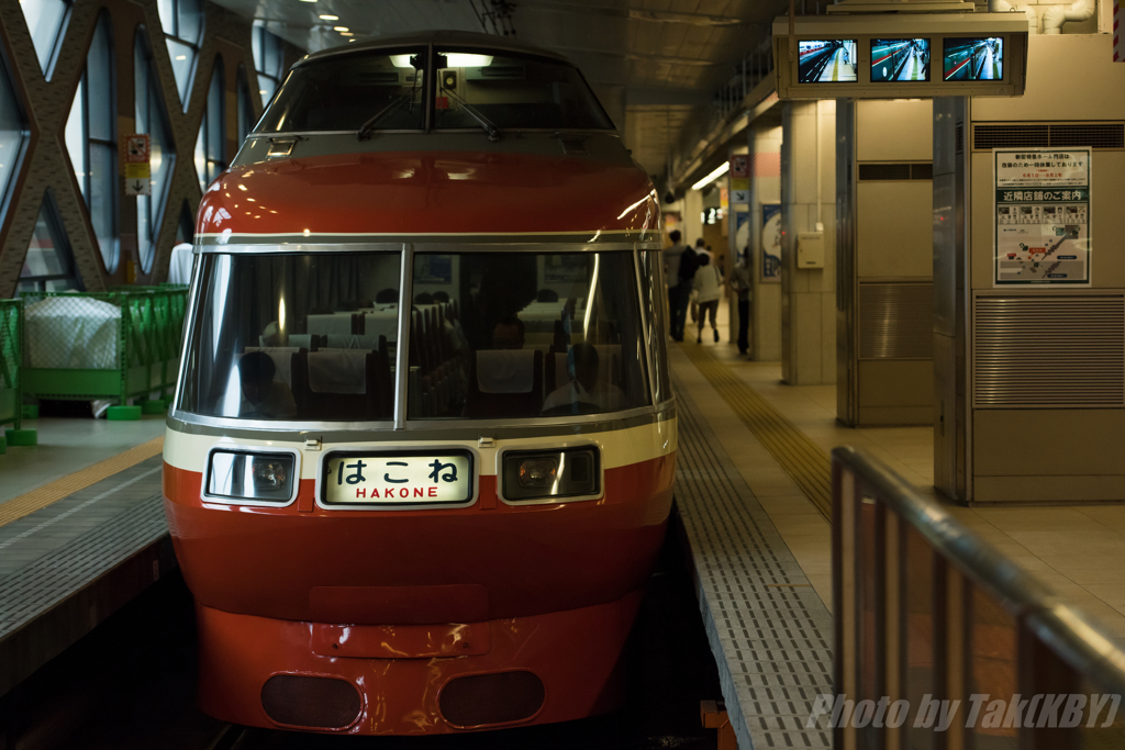 小田急新宿駅特急ホーム