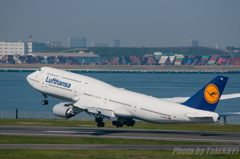 B747-8 Port Side