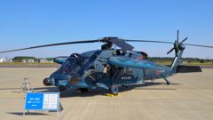 UH-60J･･･と整備士の方