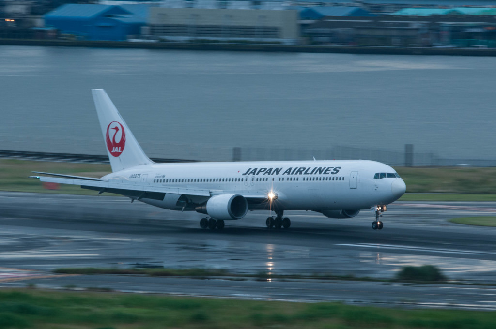 JAL 767