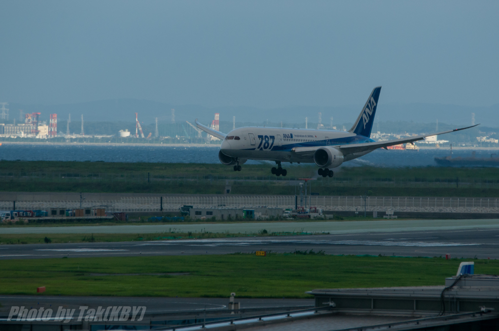 B787 Landing