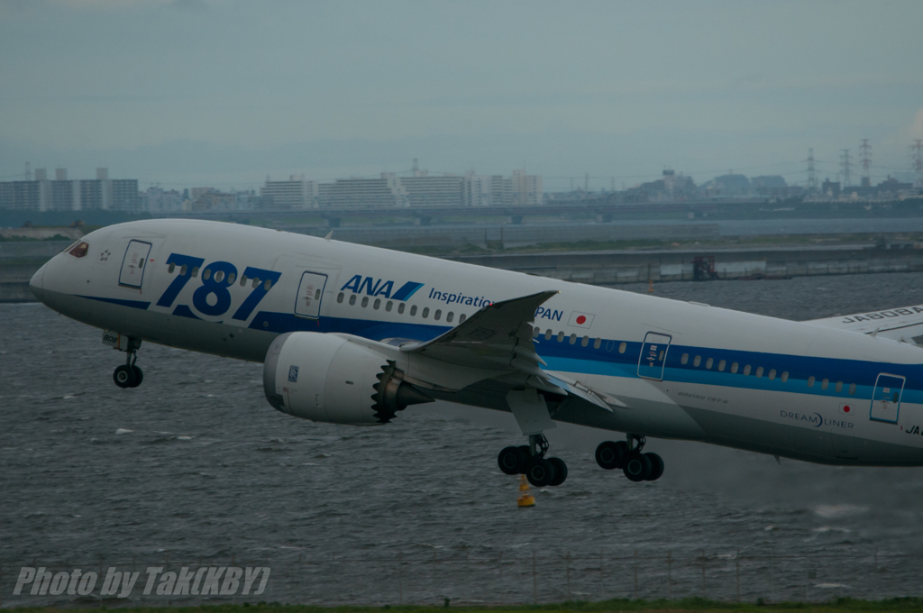 B787 Take-off