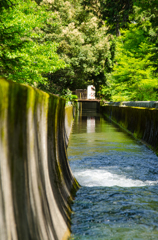 水路閣上