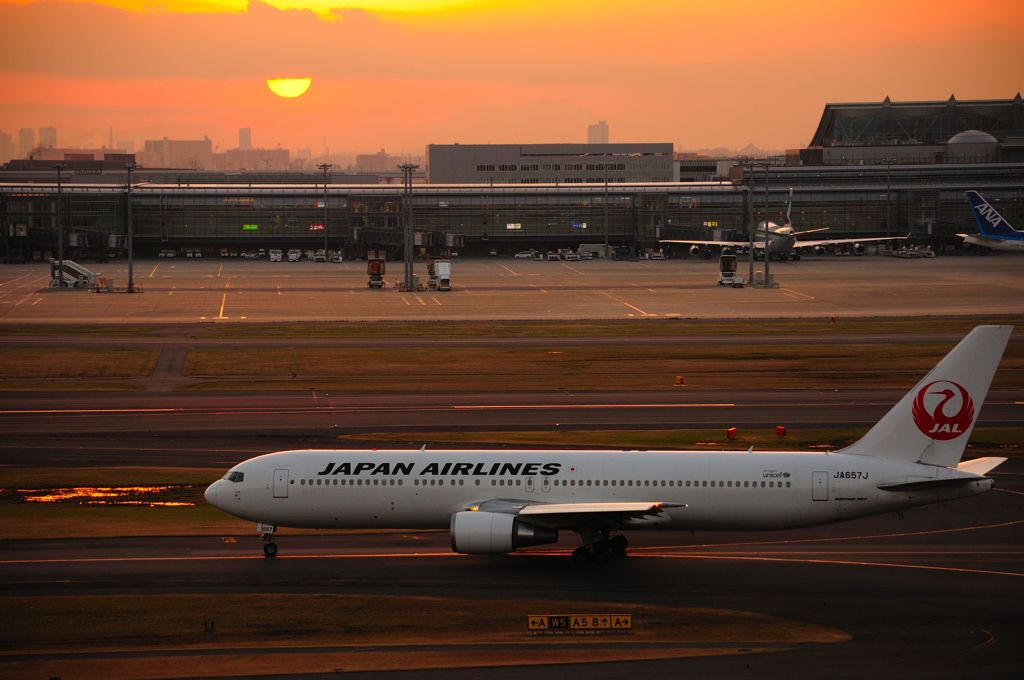 Sunset Air Port