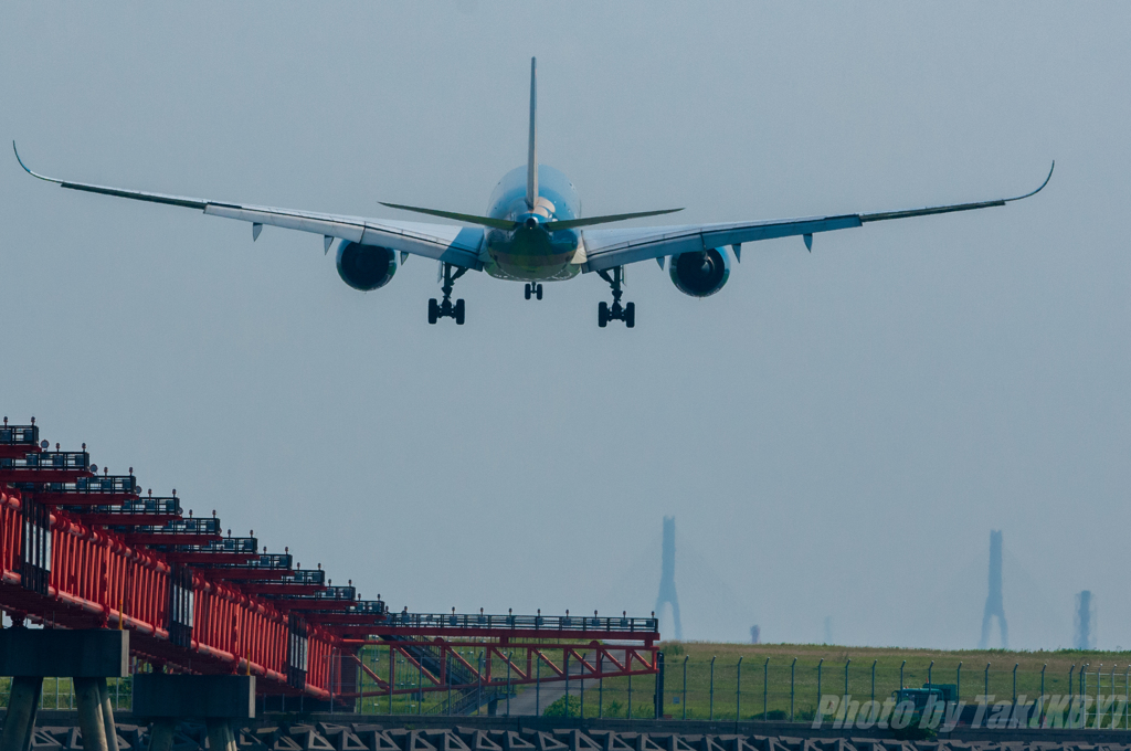 A350 RW22 Approach
