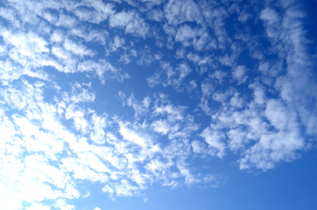 高い空