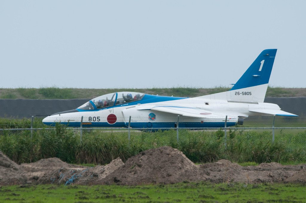 リーダーお手振り