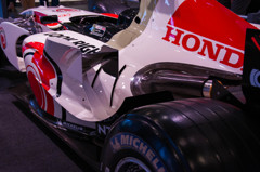 Honda RA106 - Chimney