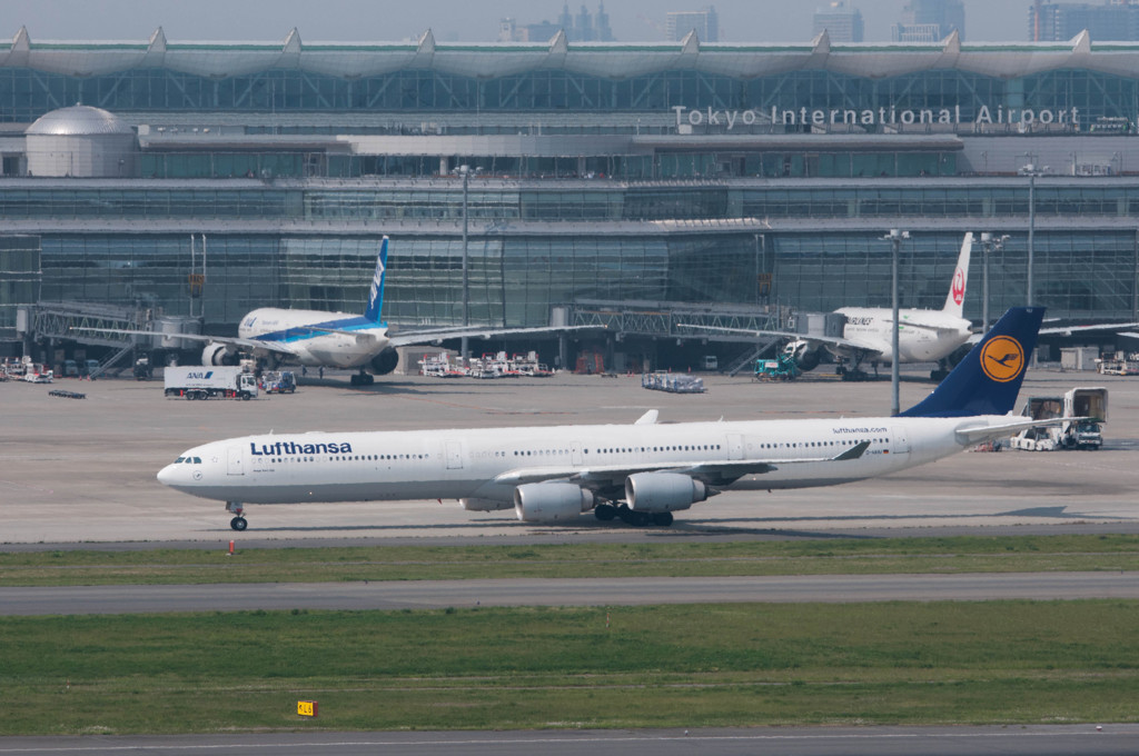 Lufthansa A340