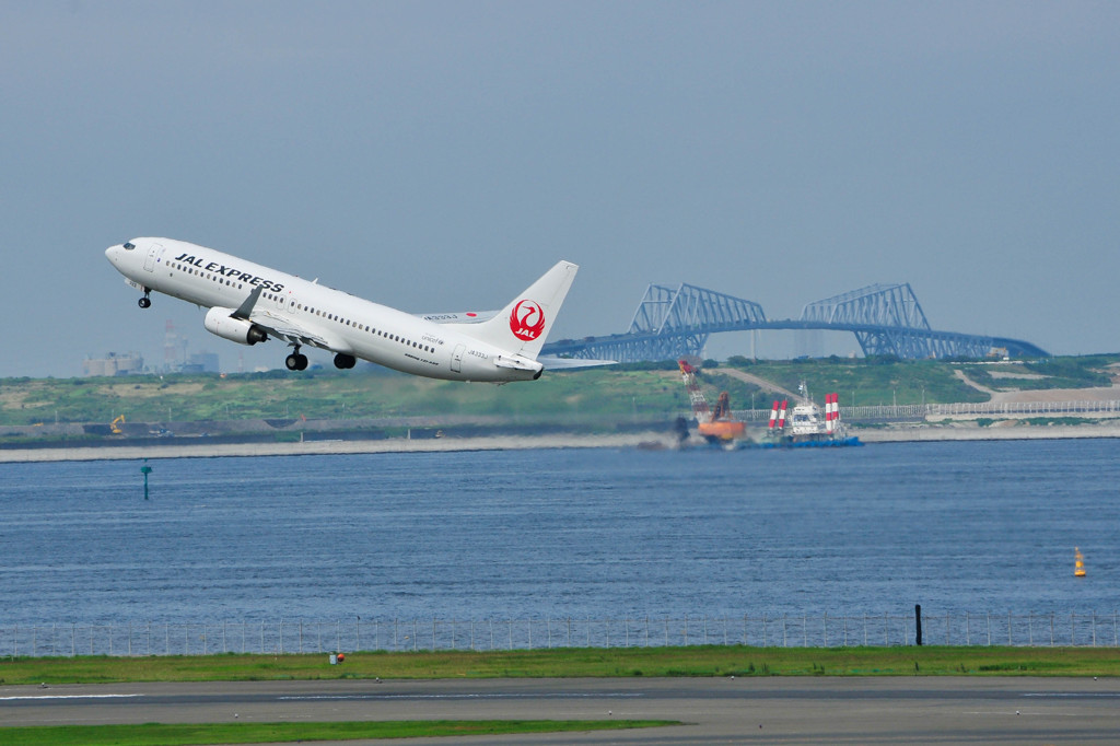 737とゲートブリッジ