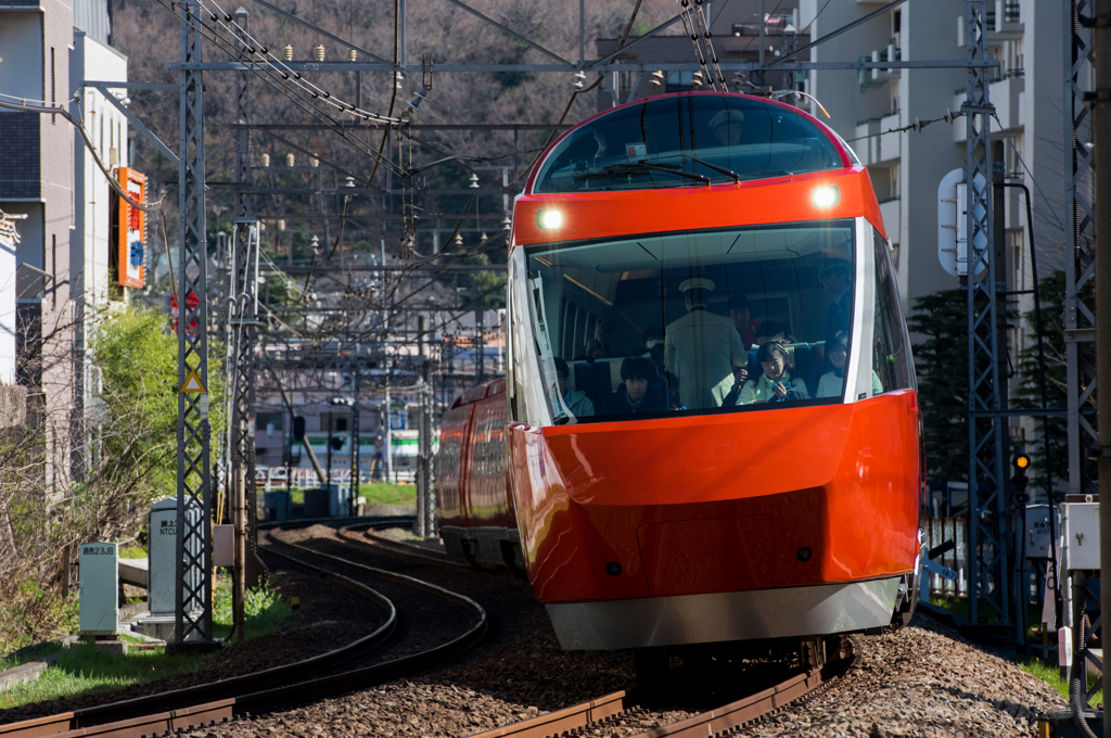 新型ロマンスカー・デビュー！