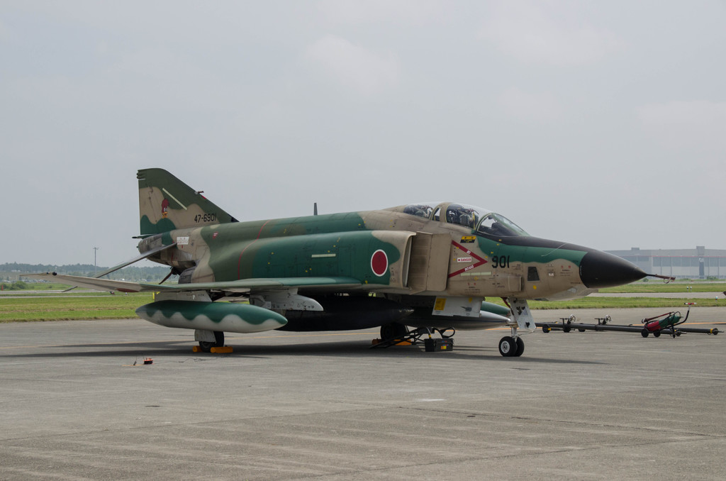 RF-4