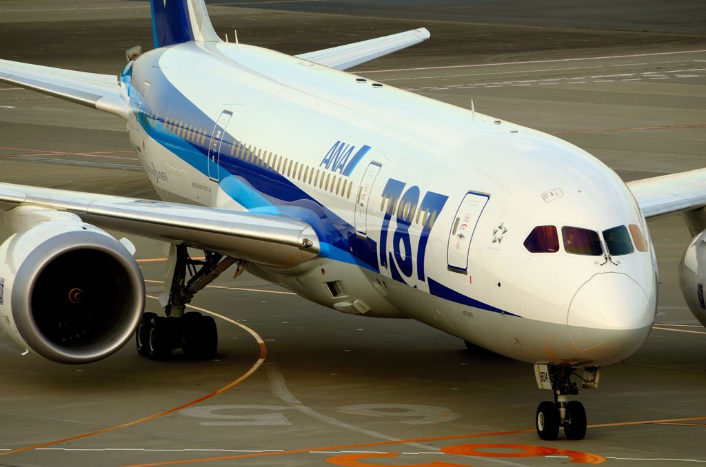 787