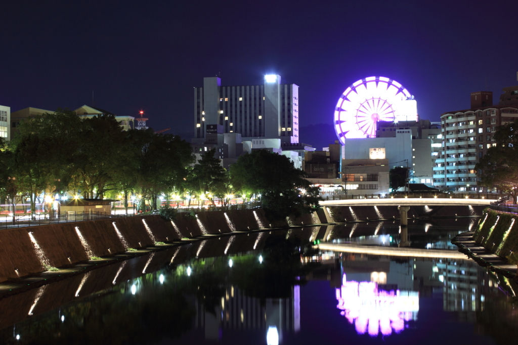 ひかる水面