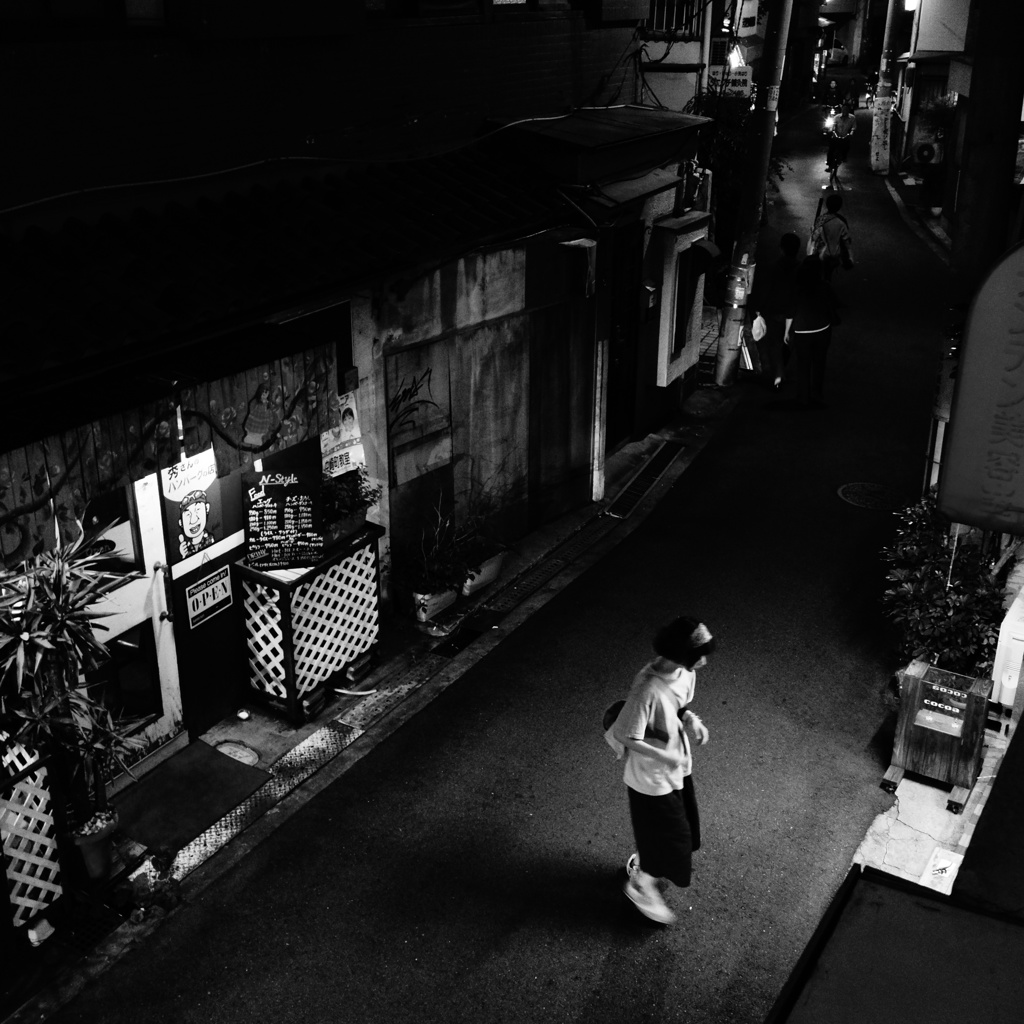 中崎町の夜更け